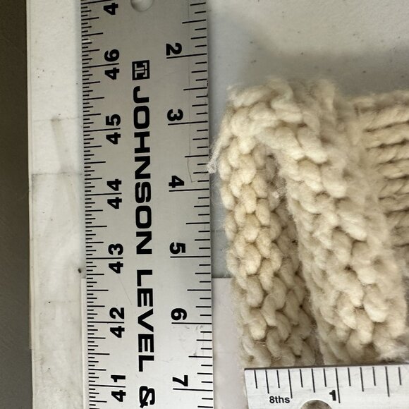 Handmade Knit Cream Shawl With Fringe Leaf Pattern Design 90 X 24 Cozy Cottage - Picture 3 of 8